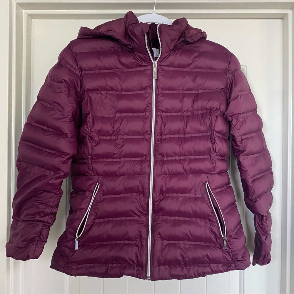 Maroon puffer jacket fitted medium